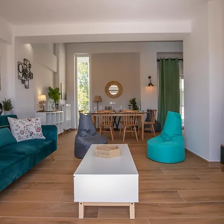 Serenity Lofts 2 * Kardítsa